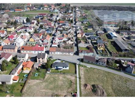 dron | Prodej - pozemek pro bydlení, 886 m²