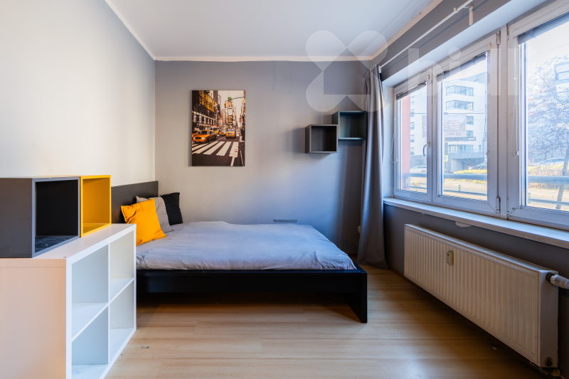 Moderní byt 1+kk s parkovacím stáním na prodej - skvělá investice nebo startovací bydlení!