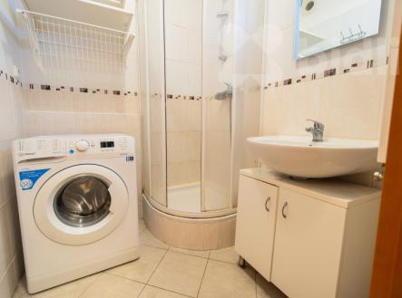 Moderní byt 1+kk s parkovacím stáním na prodej - skvělá investice nebo startovací bydlení! | Prodej bytu, 1+kk, 31 m²