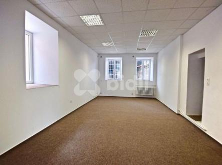 Pronájem, Obchodní prostor, 142m2, Hlinsko, Poděbradovo náměstí | Pronájem - obchodní prostor, 142 m²