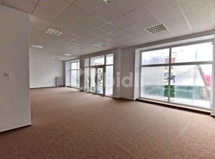 Pronájem, Obchodní prostor, 142m2, Hlinsko, Poděbradovo náměstí | Pronájem - obchodní prostor, 142 m²