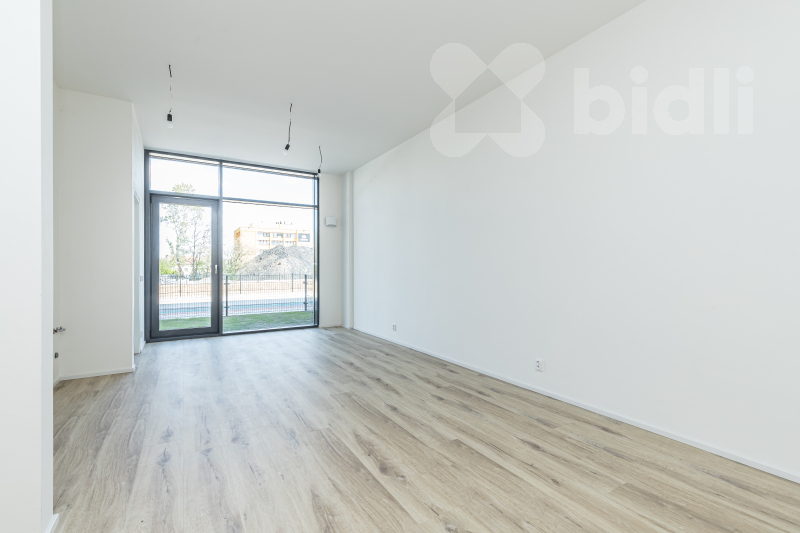 Bytová jednotka 1+kk, 40,9 m2 s předzahrádkou 18,2 m2