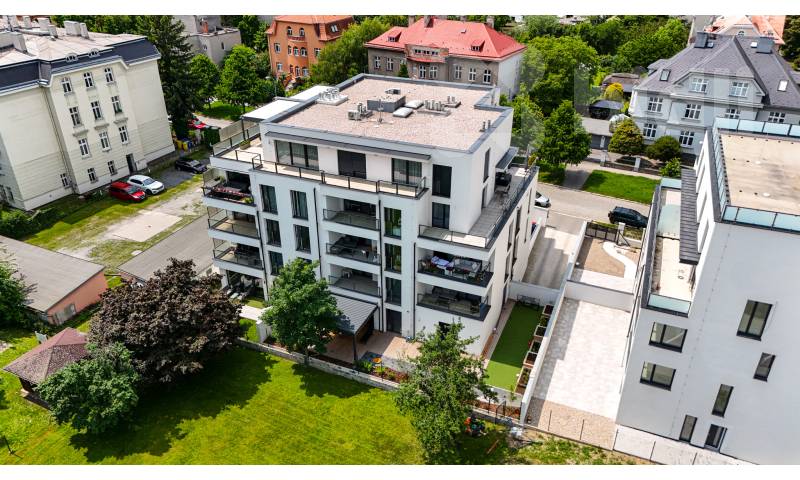 Krásný byt 3 +2 KK s velkou terasou 43 m2 v nové vile blízko parku Olomouc