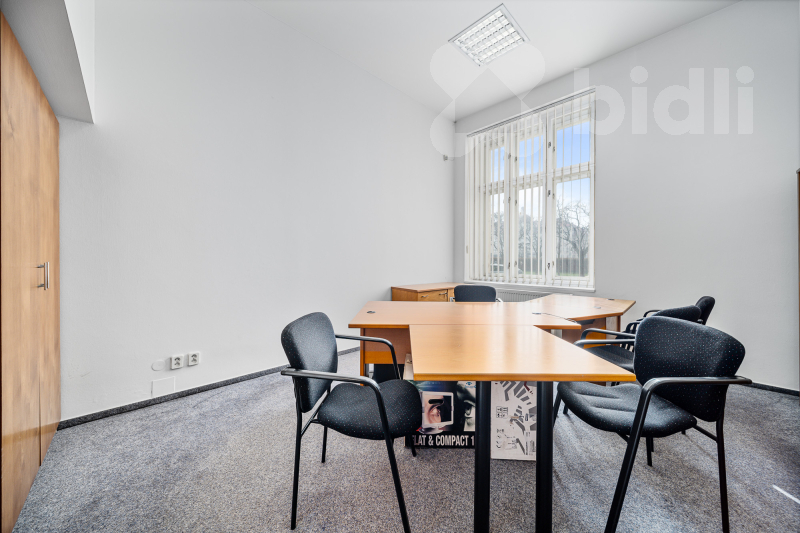 Pronájem reprezentativní kanceláře, centrum Hradec Králové