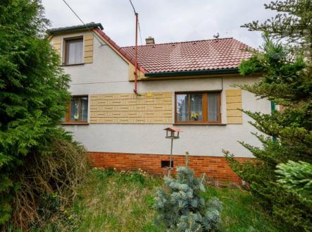 Prodej rodinného domu 117m2 s pozemkem 2993m2 | Prodej - dům/vila, 105 m²