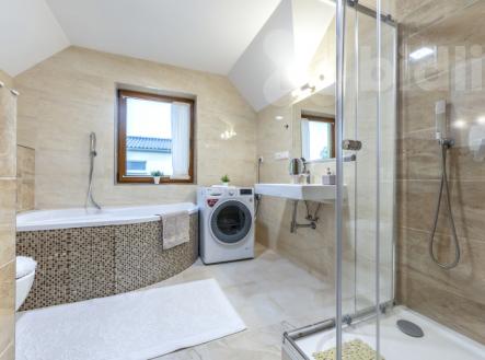 Prodej novostavby RD, 5+1/Terasa,Garáž, 160m2, pozemek 591m2, Jeneč, ul. Unhošťská | Prodej - dům/vila, 160 m²