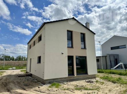 Prodej novostavby rodinného domu 5+kk, 108 m2,  pozemek 487 m2, Pardubice - Doubravice | Prodej - dům/vila, 108 m²
