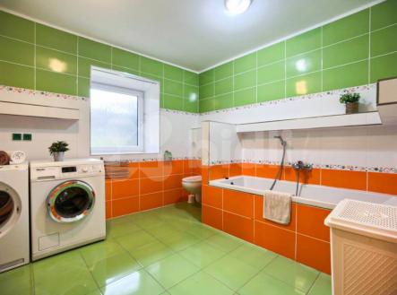 Prodej RD 4+1, 336 m2, pozemek 1690 m2, Žárovná | Prodej - dům/vila, 300 m²