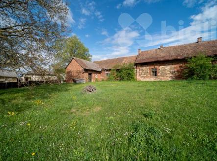 Prodej rodinného domu, Myštěves | Prodej - dům/vila, 457 m²