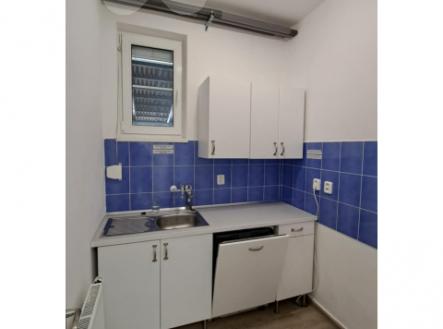 Pronájem kanceláře 87 m2 v centru Berouna | Pronájem - kanceláře, 87 m²