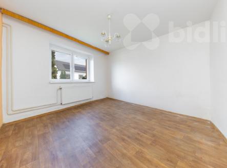 Rodinný dům, ZP 186 m2, CP 828 m2, obec Ivaň, Brno - venkov | Prodej - dům/vila, 130 m²