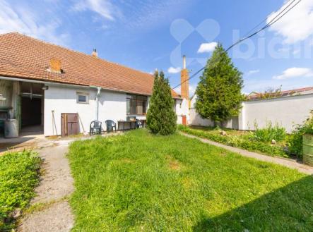Rodinný dům, ZP 186 m2, CP 828 m2, obec Ivaň, Brno - venkov | Prodej - dům/vila, 130 m²