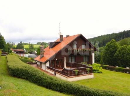 Prodej rodinného domu 150m2 s bazénem a zahradou - Baldovec | Prodej - dům/vila, 193 m²