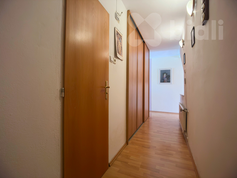 Prodej řadového RD 5+1 se zahradou, pozemek 253m2,Hostivice, Haklova
