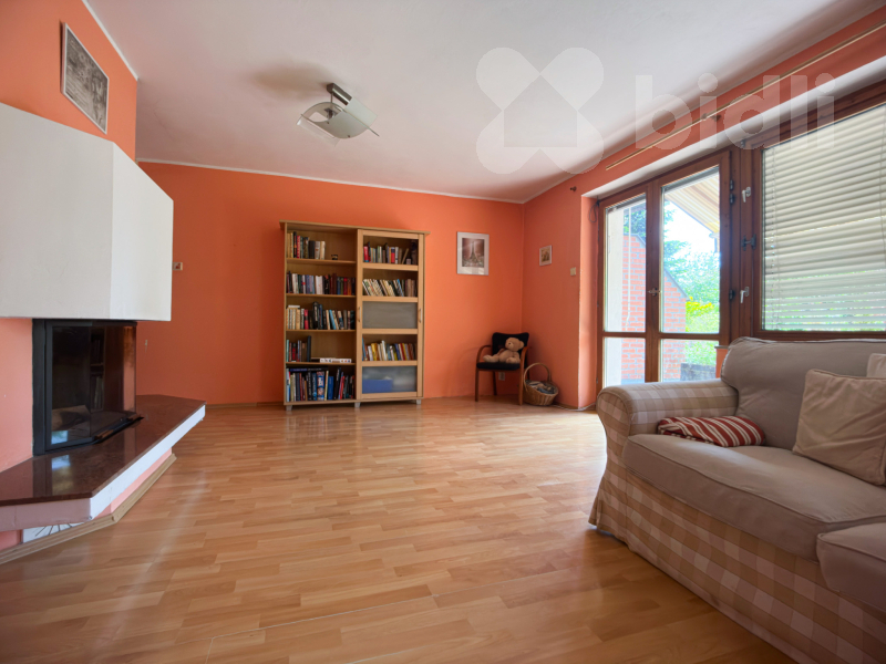 Prodej řadového RD 5+1 se zahradou, pozemek 253m2,Hostivice, Haklova
