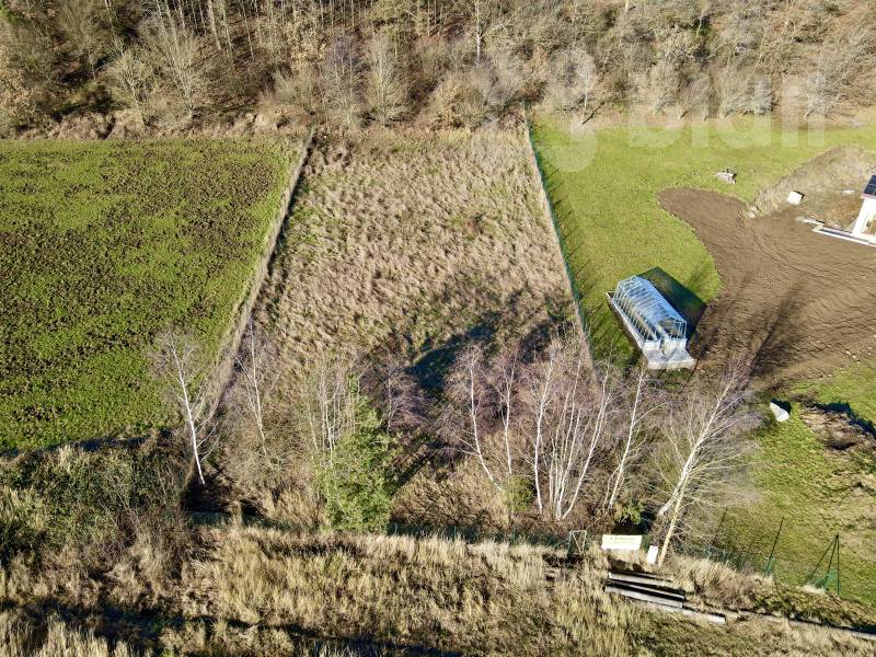Pozemek vhodný k výstavbě, 1472 m2, Bezděkov