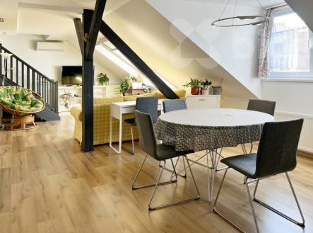 Pronájem mezonetového bytu 3+kk, ulice v Domově, Praha - Žižkov | Pronájem bytu, 3+kk, 115 m²