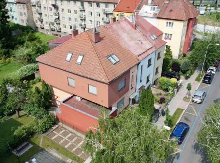 Prodej rodinného domu 205 m&#178; se zahradou v klidné části Brna-Žabovřesky | Prodej - dům/vila, 205 m²