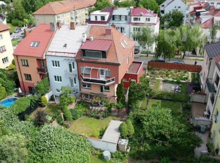 Prodej rodinného domu 205 m&#178; se zahradou v klidné části Brna-Žabovřesky | Prodej - dům/vila, 205 m²