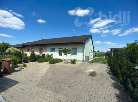 Prodej rodinného domu 3+kk 80m&#178;, pozemek 737m&#178; Kozomínská, Postřižín | Prodej - dům/vila, 80 m²