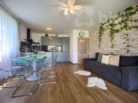 Prodej rodinného domu 3+kk 80m&#178;, pozemek 737m&#178; Kozomínská, Postřižín | Prodej - dům/vila, 80 m²