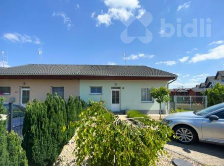 Prodej rodinného domu 3+kk 80m&#178;, pozemek 737m&#178; Kozomínská, Postřižín | Prodej - dům/vila, 80 m²