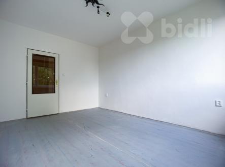 Byt 3+1 75m2 s lodžií a dvěma sklepy s nízkými náklady | Prodej bytu, 3+1, 75 m²