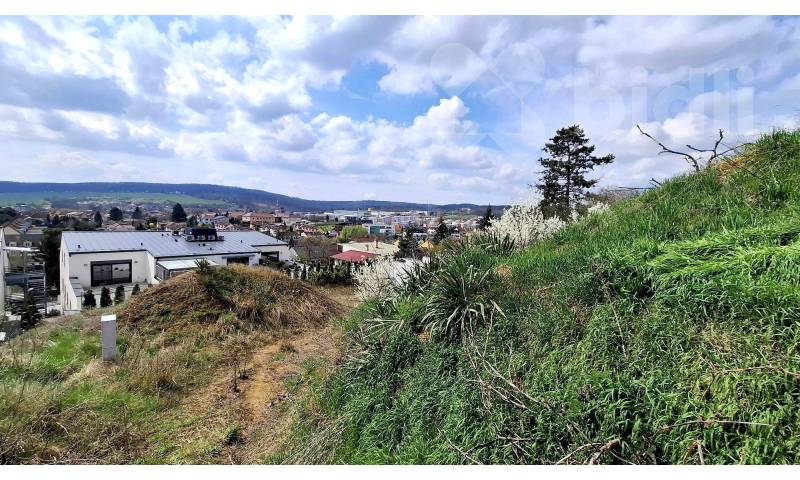 Stavební pozemek 1903 m2 s projektem - Troubsko u Brna