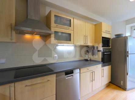 Prodej většího bytu 4+kk 150m2 se zahradou - ul. Benešovská, Kamenice | Prodej bytu, 4+kk, 150 m²