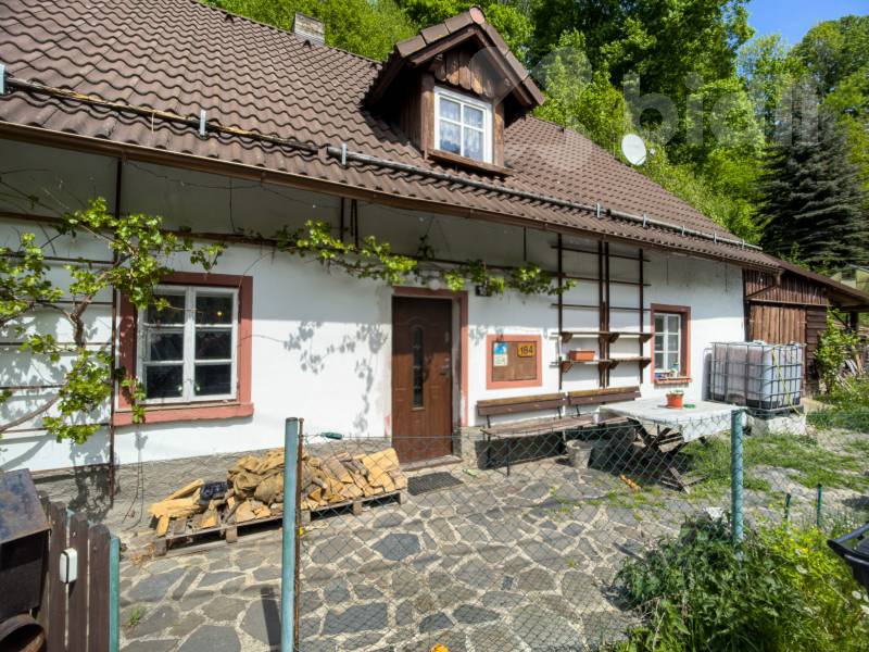 Prodej chalupy 3+1 v obci Merboltice na pozemku 4213 m2