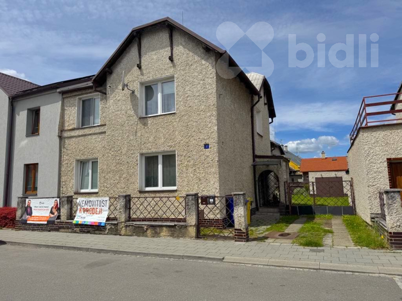 Prodej, rodinný dům 5+1 160 m2, Olomouc ul. Hanácká