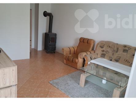 Prodej zahrady 601 m2, se zahradním domkem 40 m2 a garáží 19 m2 | Prodej - malý objekt/garáž