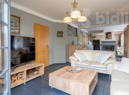 Elegantní rodinný dům uprostřed přírody s moderními technologiemi v Kamenici Ládví | Prodej - dům/vila, 214 m²