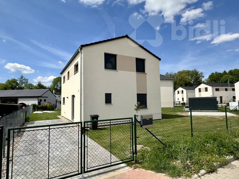 Prodej novostavby rodinného domu 5+kk, 108 m2,  pozemek 359 m2, Pardubice - Doubravice