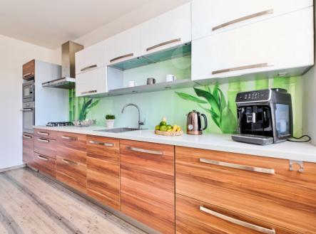 Prodej bytu v 1.NP/4 - 4+kk, 77m2, balkón 5 m2, sklep 2m, Brno - Líšeň | Prodej bytu, 4+kk, 84 m²