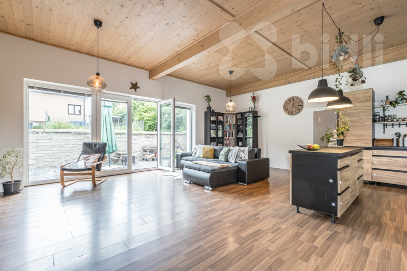 Krásný rodinný dům 4+kk s pozemkem 1064m2, Stříbrná Skalice