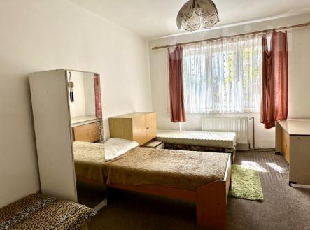 Prodej prostorného bytu 3+1 80 m2 s balkonem - Chrudim, ul. Čs. armády | Prodej bytu, 3+1, 80 m²