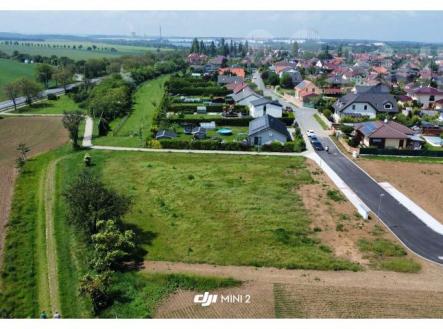 Prodej stavebního pozemku v atraktivní lokalitě - Buštěhrad, okr. Kladno | Prodej - pozemek pro bydlení, 700 m²