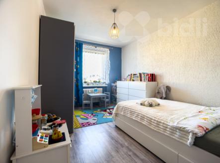 Slunný byt 2+1  s velkou lodžií a zahradou - Letňany, Praha 18_ pro komplet reko. | Prodej bytu, 2+1, 78 m²