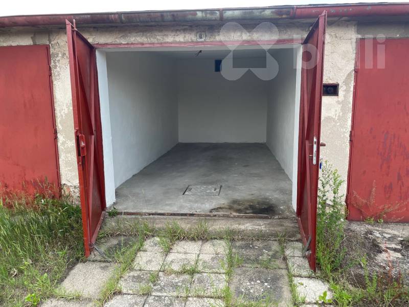 Prodej garáže, Hradec Králové