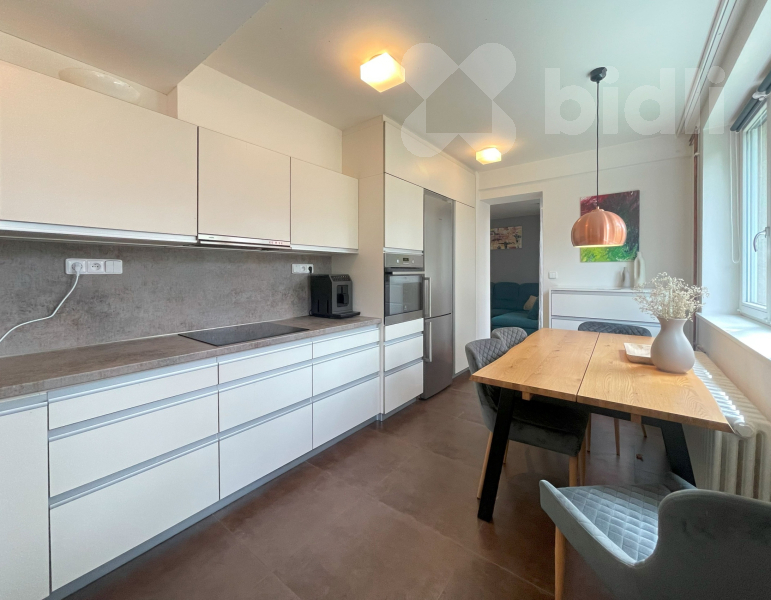 Prostorný byt 3+1/ lodžie, 74 m2, po kompletní rekonstrukci - Středokluky
