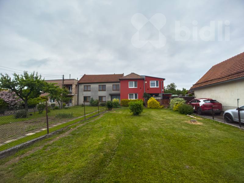 Prodej rodinného domu 285m2, pozemek 677m2, Přemyslovice