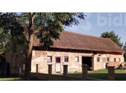 Prodej domu (150m&#178;)  s pozemkem 830 m2 v malebné obci u Nymburka | Prodej - dům/vila, 183 m²