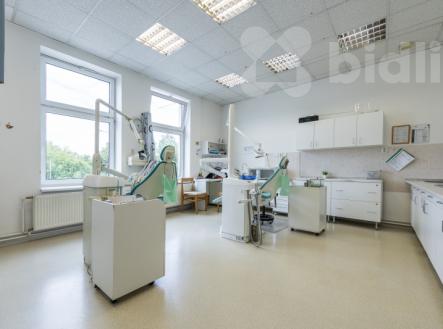 Prodej komerčního domu (380m&#178;) v Havlíčkově Brodě | Prodej - dům/vila, 380 m²