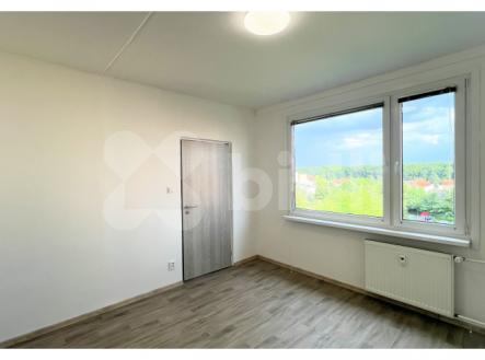Pronájem bytu 2+1, 43 m2, sklep, balkon v mezipatře | Pronájem bytu, 2+1, 48 m²