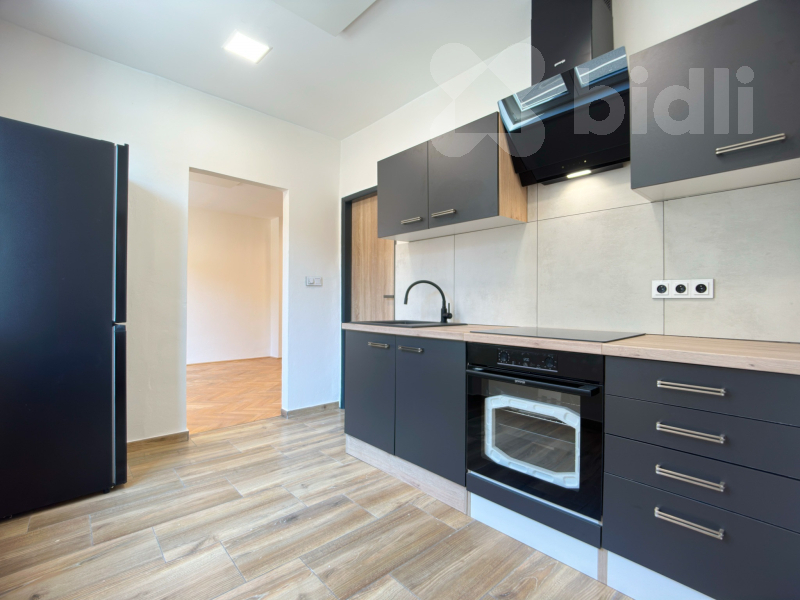 Exkluzívně Vám nabízíme prodej bytu 2+1 v centru Brandýsa nad Labem.