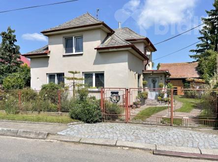 POHLED NA DŮM | Prodej - dům/vila, 141 m²
