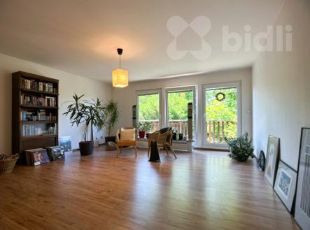 RD se zahradou ve Středoklukách, nedaleko Prahy 6 | Prodej - dům/vila, 200 m²