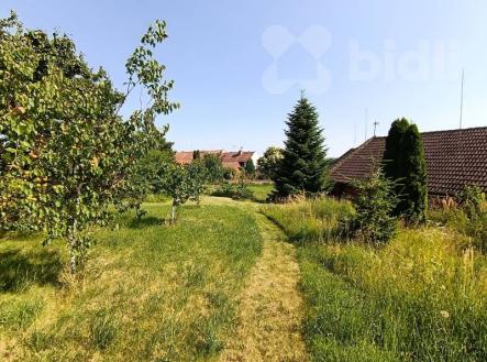 Prodej pozemku k výstavbě RD , 1586m2, Bílovice-Lutotín - Lutotín | Prodej - pozemek pro bydlení, 1 586 m²