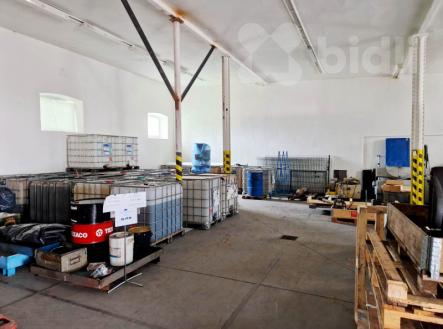 Pronájem skladů 396m2 - Mírová, Ostrava-Vítkovice | Pronájem - skladovací prostor, 1 m²